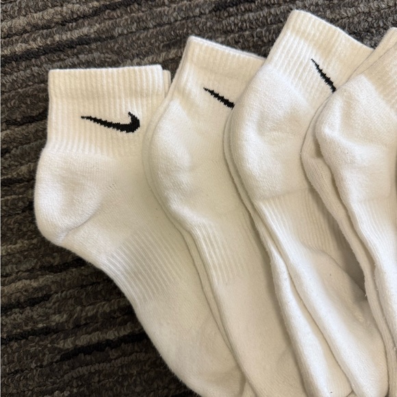 Nike Dri-FIT Everyday Plus Cushioned Training Ankle Socks - 6 Pack - Picture 4 of 5
